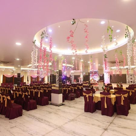 Hotel The Leaf - Gomti Nagar Λάκναου Εξωτερικό φωτογραφία