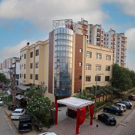 Hotel The Leaf - Gomti Nagar Λάκναου Εξωτερικό φωτογραφία
