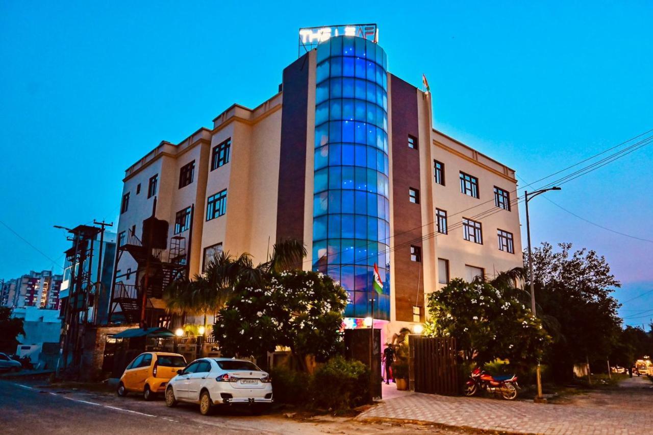 Hotel The Leaf - Gomti Nagar Λάκναου Εξωτερικό φωτογραφία