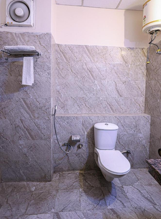 Hotel The Leaf - Gomti Nagar Λάκναου Εξωτερικό φωτογραφία