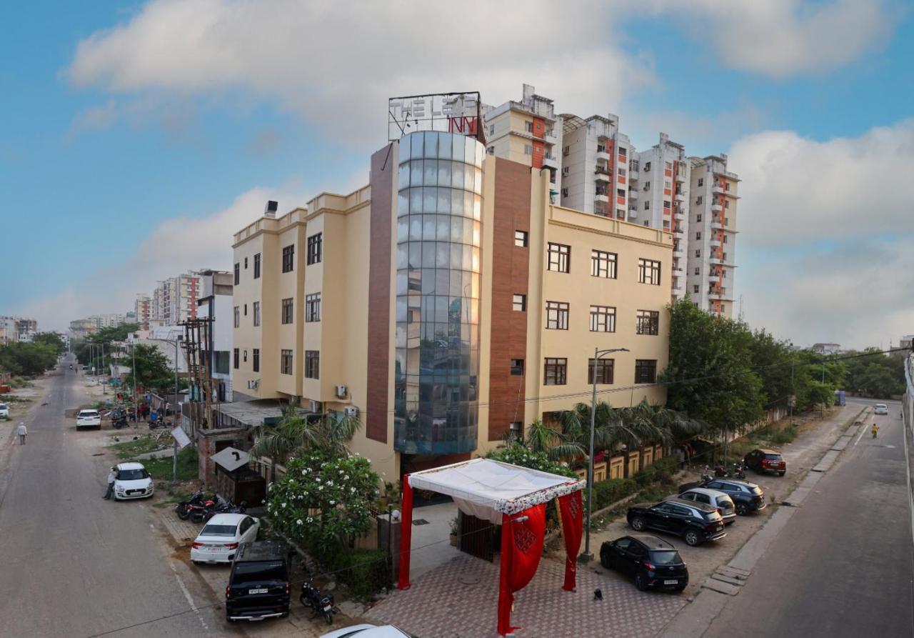 Hotel The Leaf - Gomti Nagar Λάκναου Εξωτερικό φωτογραφία