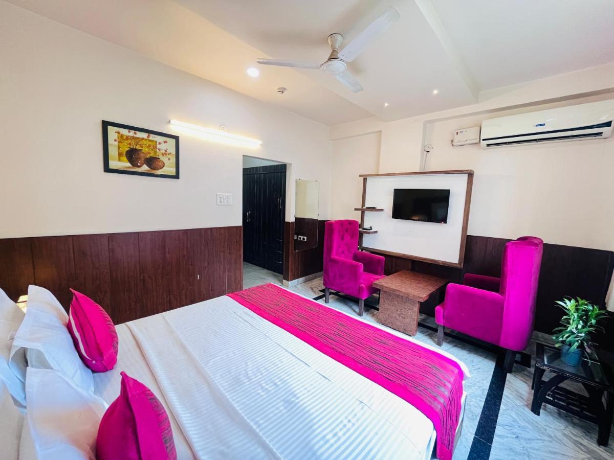 Hotel The Leaf - Gomti Nagar Λάκναου Εξωτερικό φωτογραφία