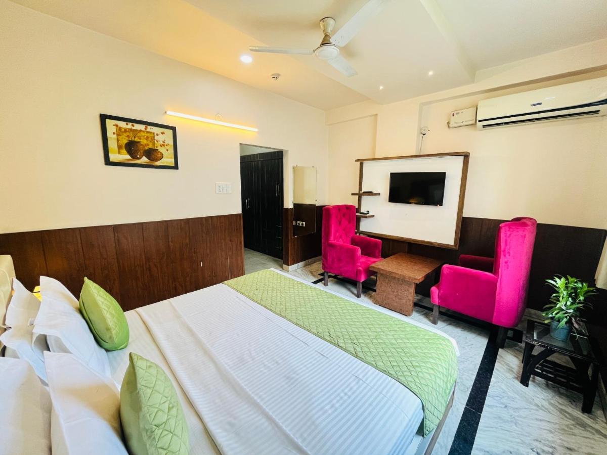 Hotel The Leaf - Gomti Nagar Λάκναου Εξωτερικό φωτογραφία