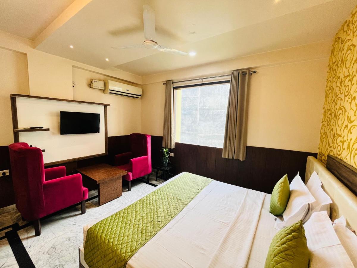Hotel The Leaf - Gomti Nagar Λάκναου Εξωτερικό φωτογραφία