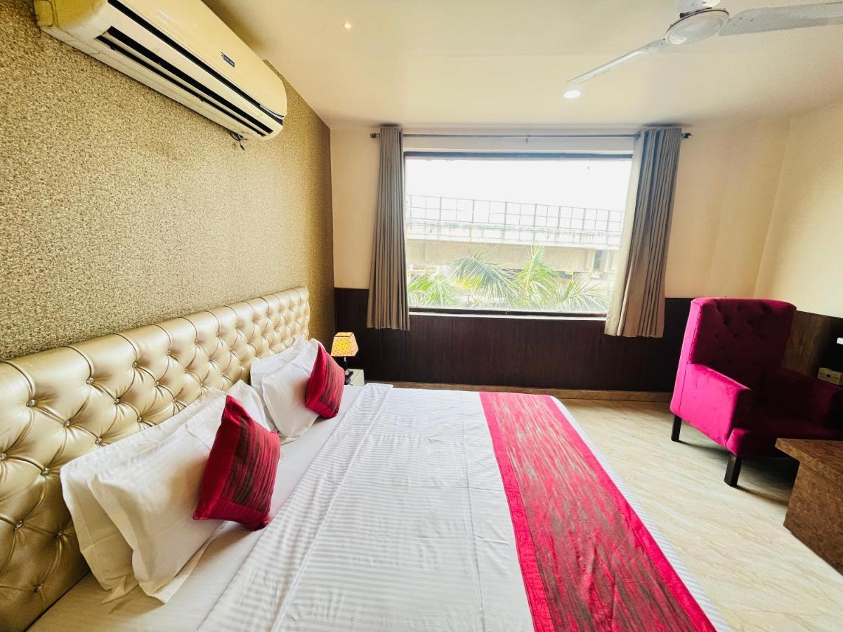 Hotel The Leaf - Gomti Nagar Λάκναου Εξωτερικό φωτογραφία