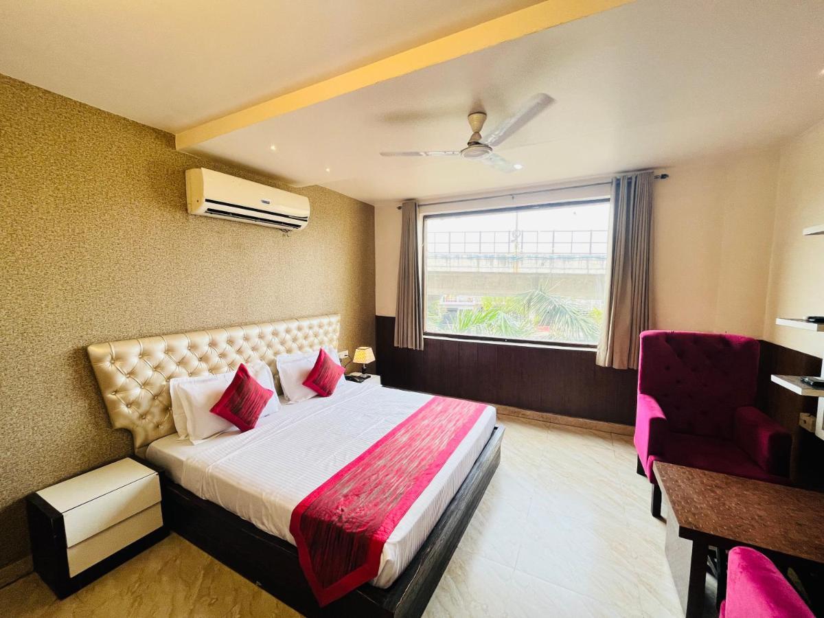 Hotel The Leaf - Gomti Nagar Λάκναου Εξωτερικό φωτογραφία