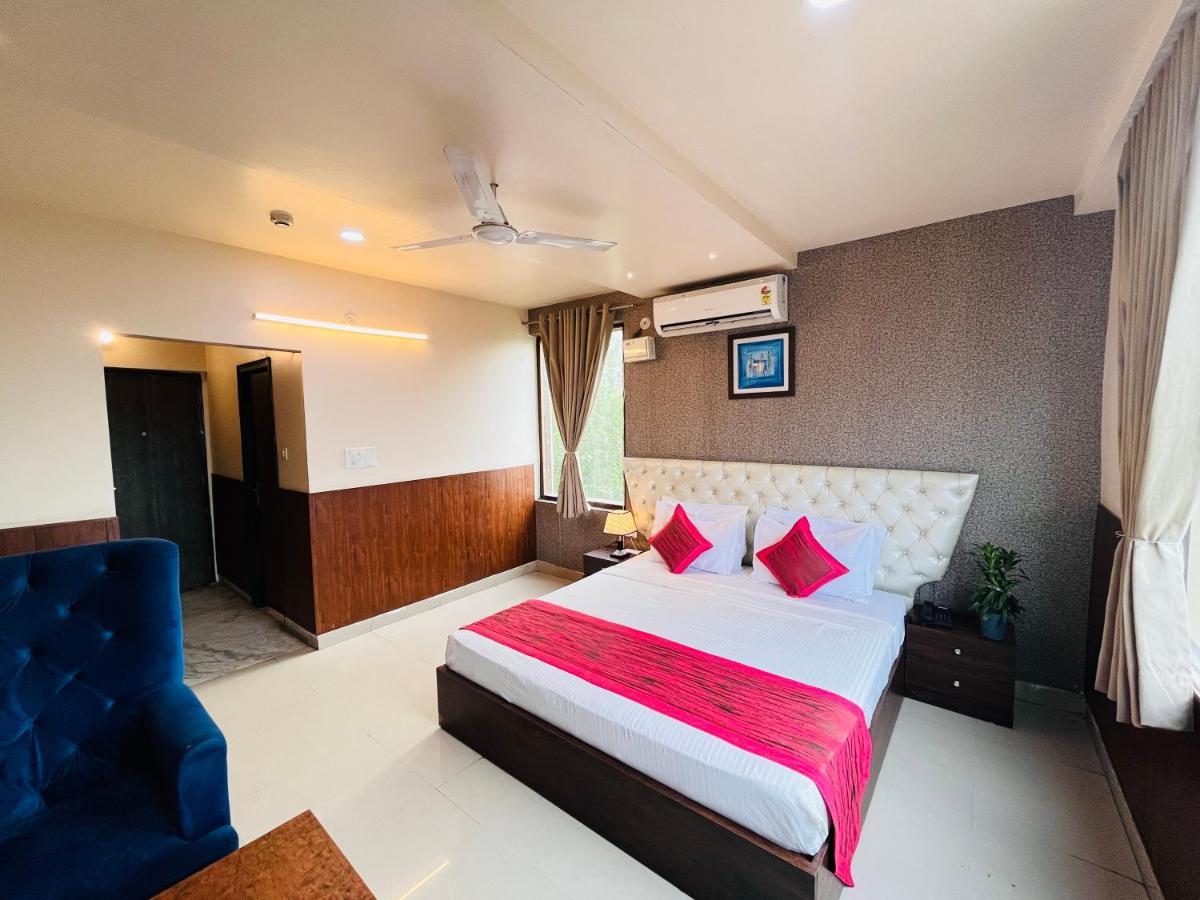 Hotel The Leaf - Gomti Nagar Λάκναου Εξωτερικό φωτογραφία